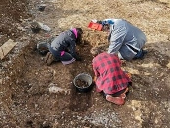 Krajem prošle i početkom ove godine na gradilištu su »glavni« bili arheolozi / Foto Franjo DERANJA