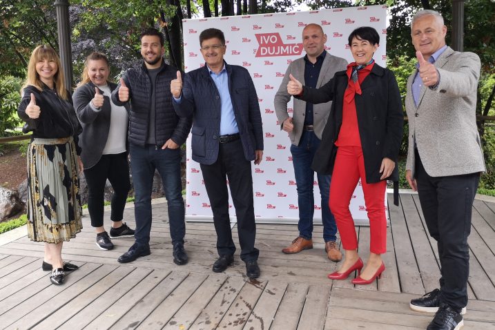 Ivo Dujmić sa suradnicima / Foto Aleksandra Kućel Ilić