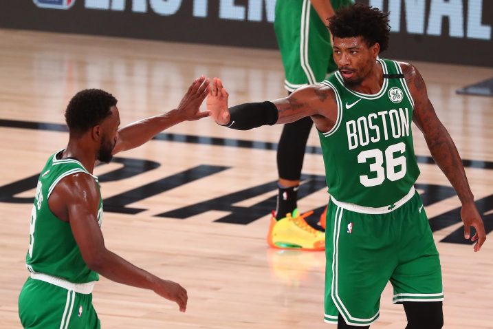 Kemba Walker i Marcus Smart/Foto REUTERS