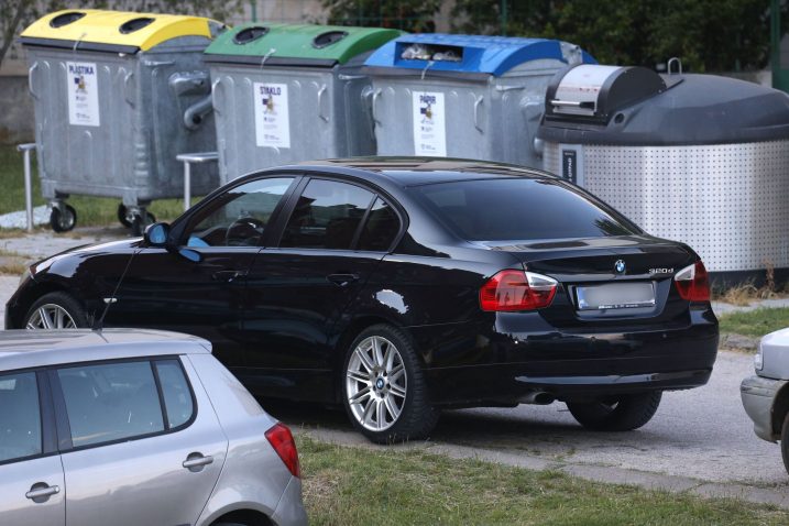 BMW u kojem je ostavljen petogodišnji dječak / Foto Dusko Jaramaz/PIXSELLL