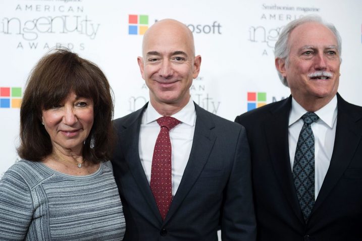 Foto: Jacklyn, Jeff i Miguel Bezos