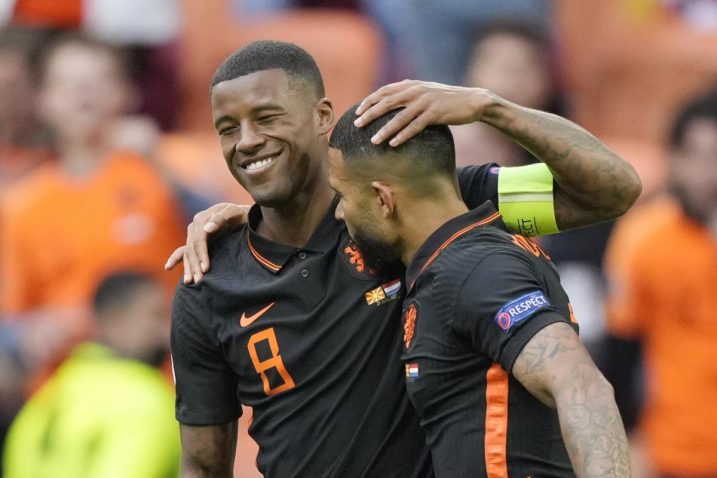 Georginio Wijnaldum i Memphis Depay/Foto: REUTERS