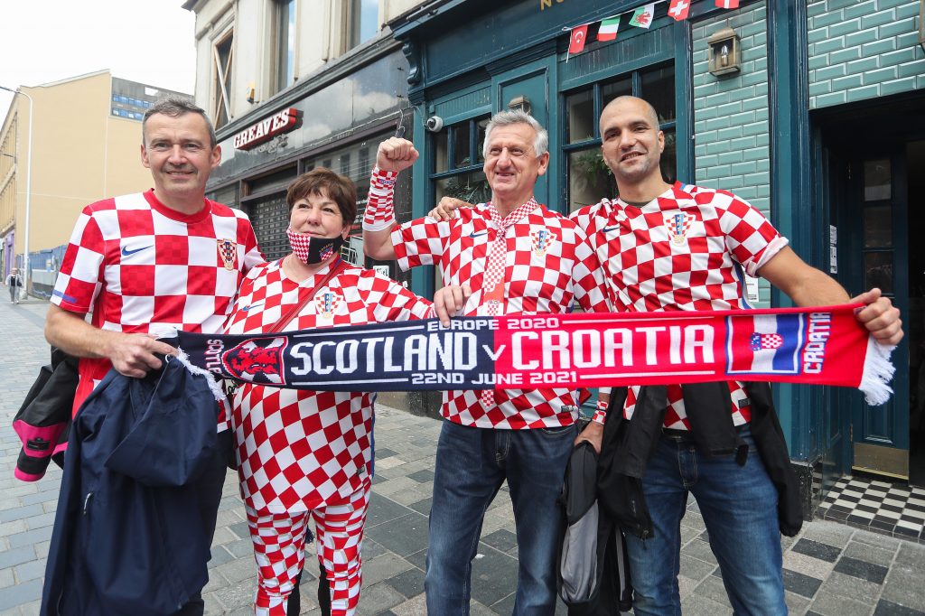 Hrvatski navijači u Glasgowu/Foto PIXSELL