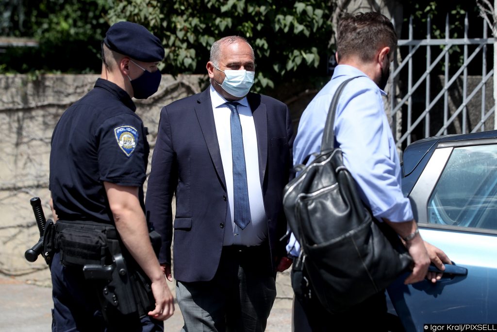 Bivši šef HRT-a Bačić ostaje u Remetincu još mjesec dana - Vimarsana News