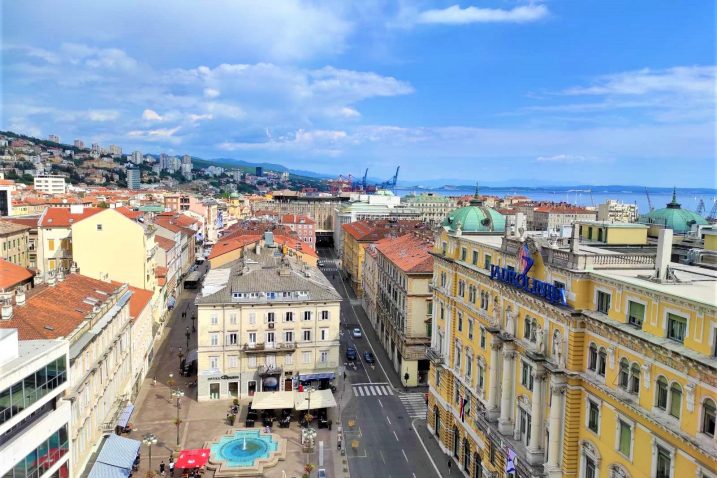 Riječka poslovnica BankeZlata.com druga je njihova poslovnica u državi i prva nakon one središnje u Zagrebu