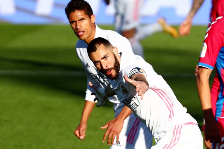 Karim Benzema i Raphael Varane/Foto REUTERS