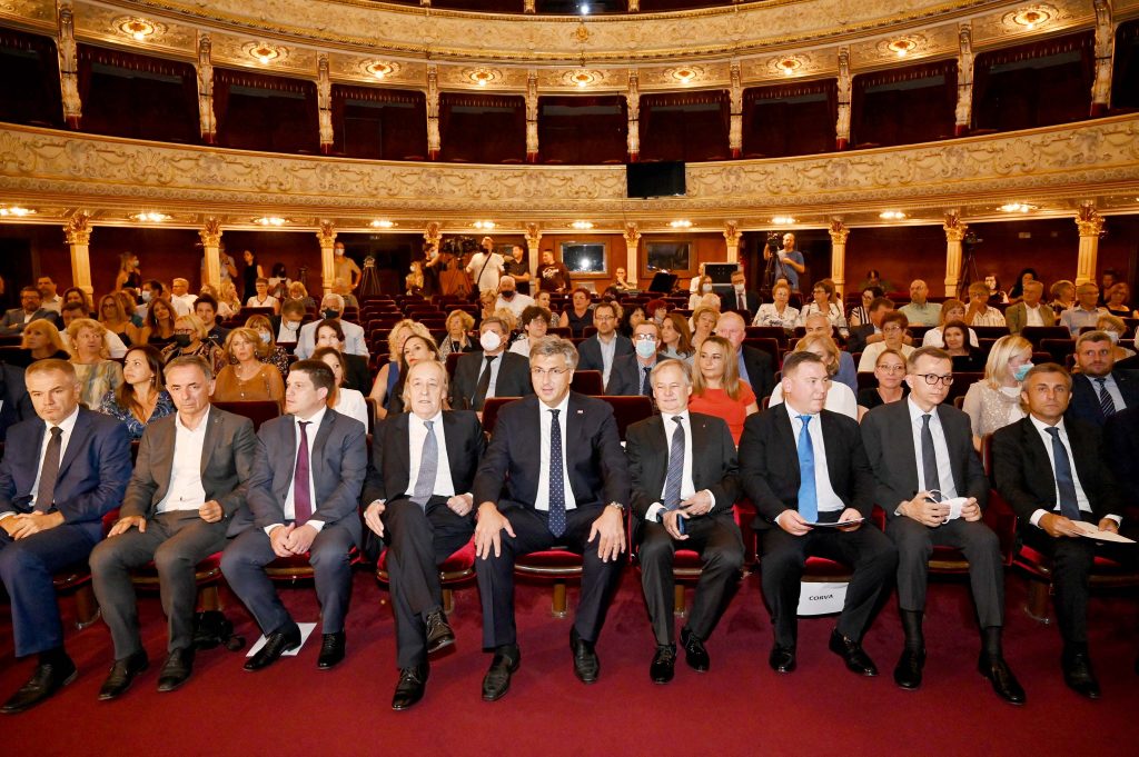 Plenković na 30. obljetnici Talijanske unije u Rijeci: 'Važno je da se Talijani u Hrvatskoj osjećaju dobro' - Vimarsana News