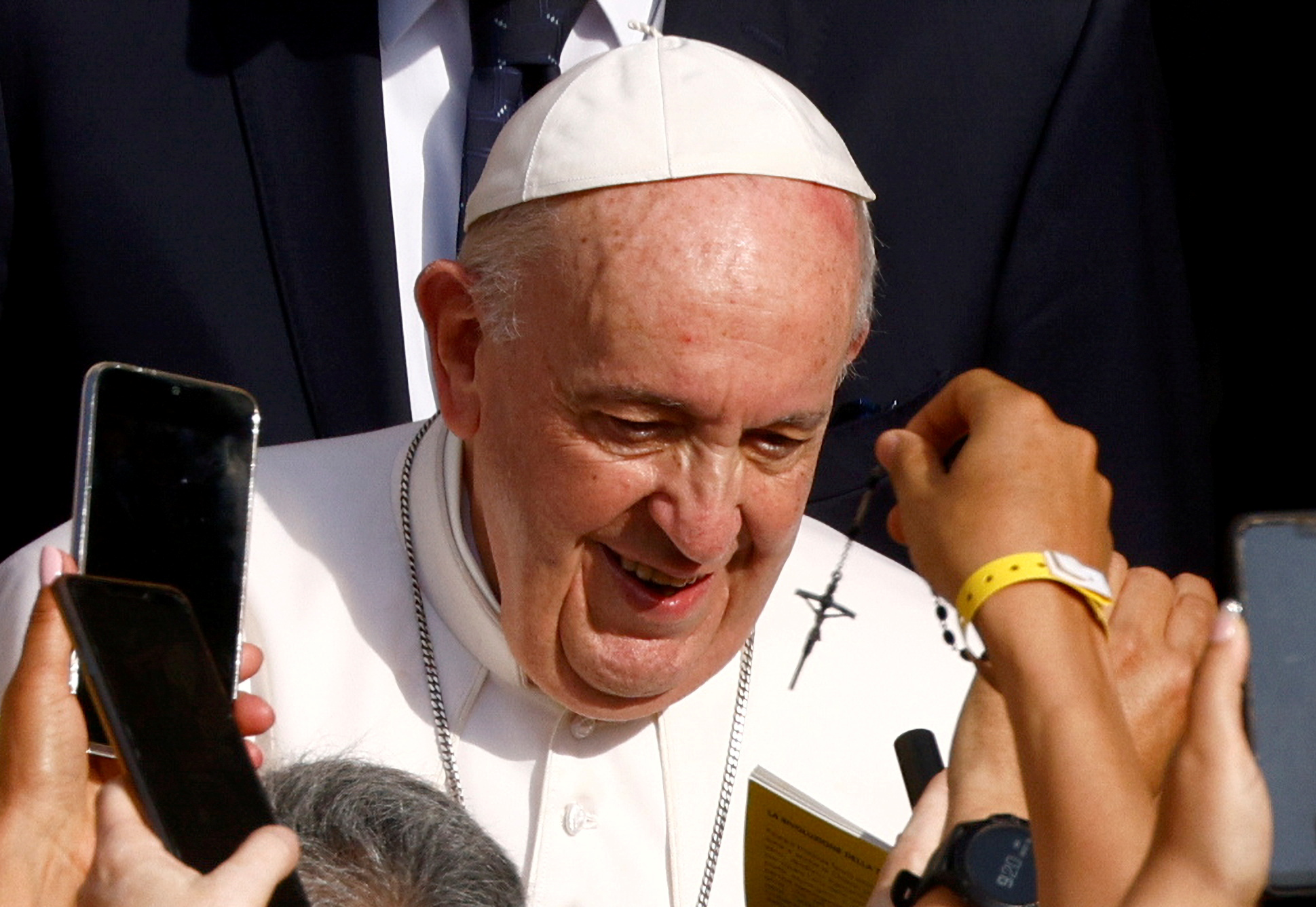 Papa Franjo uz vragoljasti pogled pitao “malo tekile”: “Znate što mi treba…”