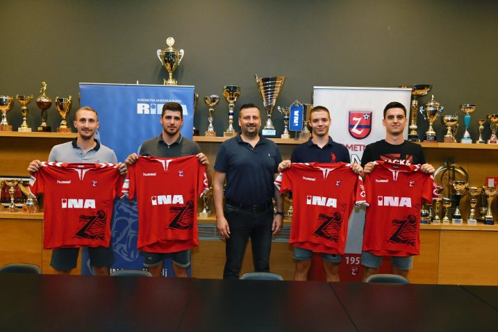 Damir Vučko, Mateo Milih, predsjednik kluba Vedran Devčić, Antonio Tomaš i Dino Islamović