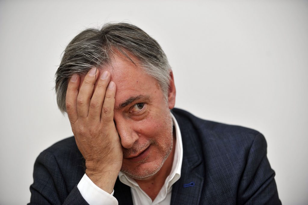 Škoro je bio uspješan pjevač i političar, danas je osramoćen čovjek. Što mu je to trebalo? - Vimarsana News