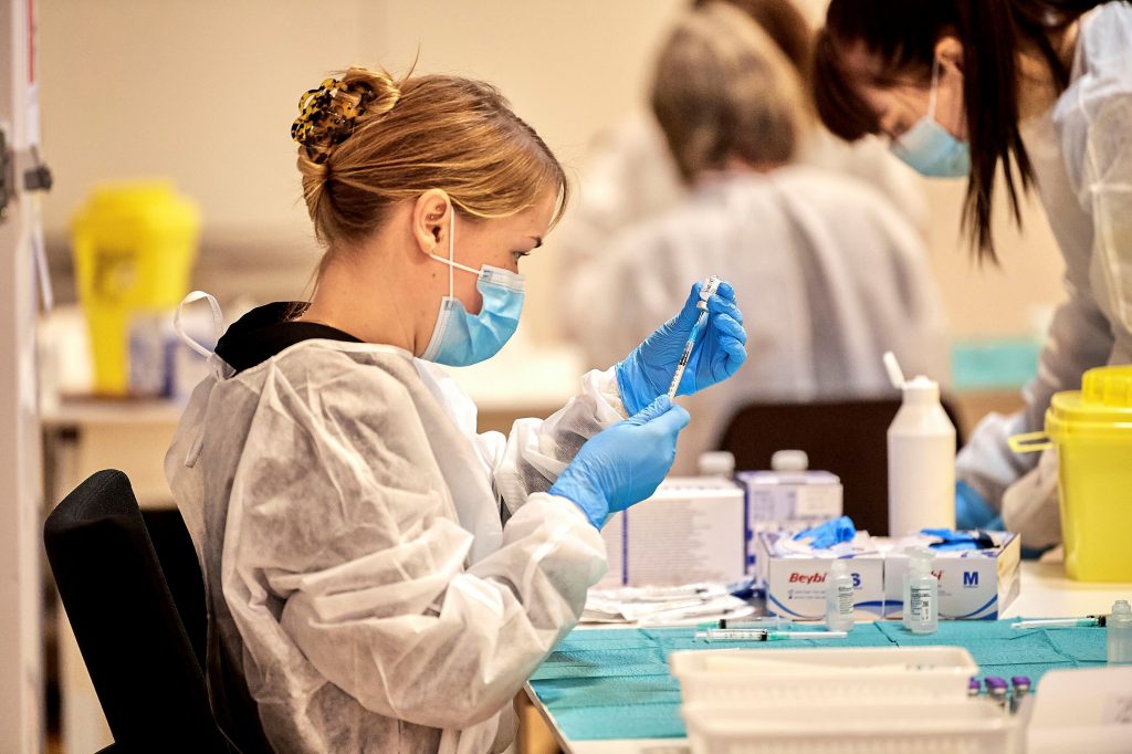 Danska cijepila više od 70% stanovnika, najavili potpuno ukidanje restriktivnih mjera 10. rujna - Vimarsana News
