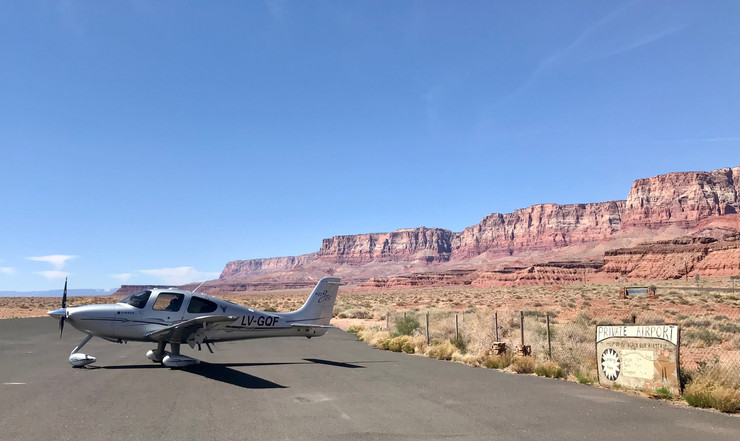 Malim avionom oko svijeta - slijetanje u Grand Canyonu (SAD) / Foto Alex i Martina Gronberger