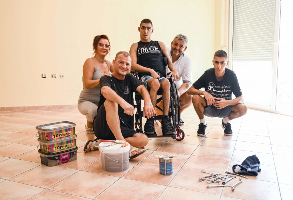 Riječka braniteljica i samohrana majka blizanaca konačno uselila u gradski stan: "Želim da se ovo nikome ne ponovi" - Vimarsana News
