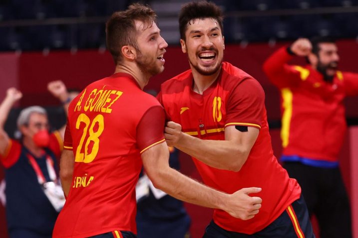 Alex Dujshebaev i Aleix Gomez/Foto: REUTERS