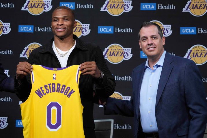 Russell Westbrook i trener Frank Vogel na presici u Staples Centru/Foto REUTERS