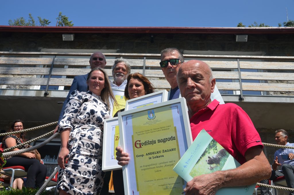 Čelnici s dobitnicima nagrada i priznanja – Toni Štimac, Vid Arbanas, Sandra Okanović, Marina Troha, Dragan Šafar i Anđelko Žagar / Foto M. KRMPOTIĆ