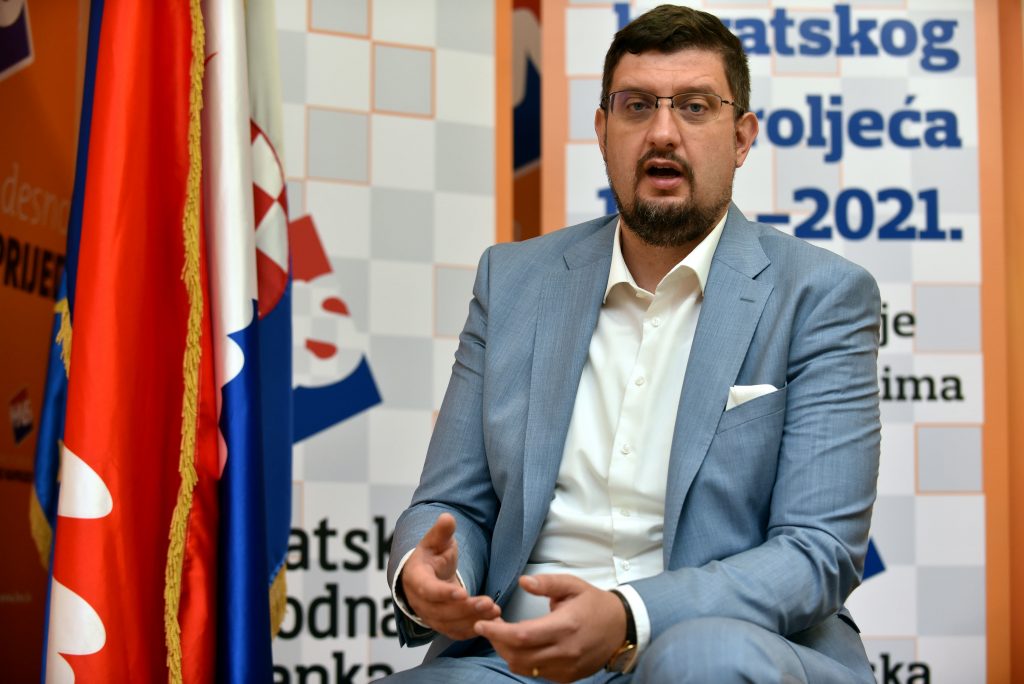 Stjepan Čuraj uvjeren je da je HNS prošao svoju katarzu: "Ne znam za nove žetončiće, ali bit će sve više podrške Vladi" - Vimarsana News