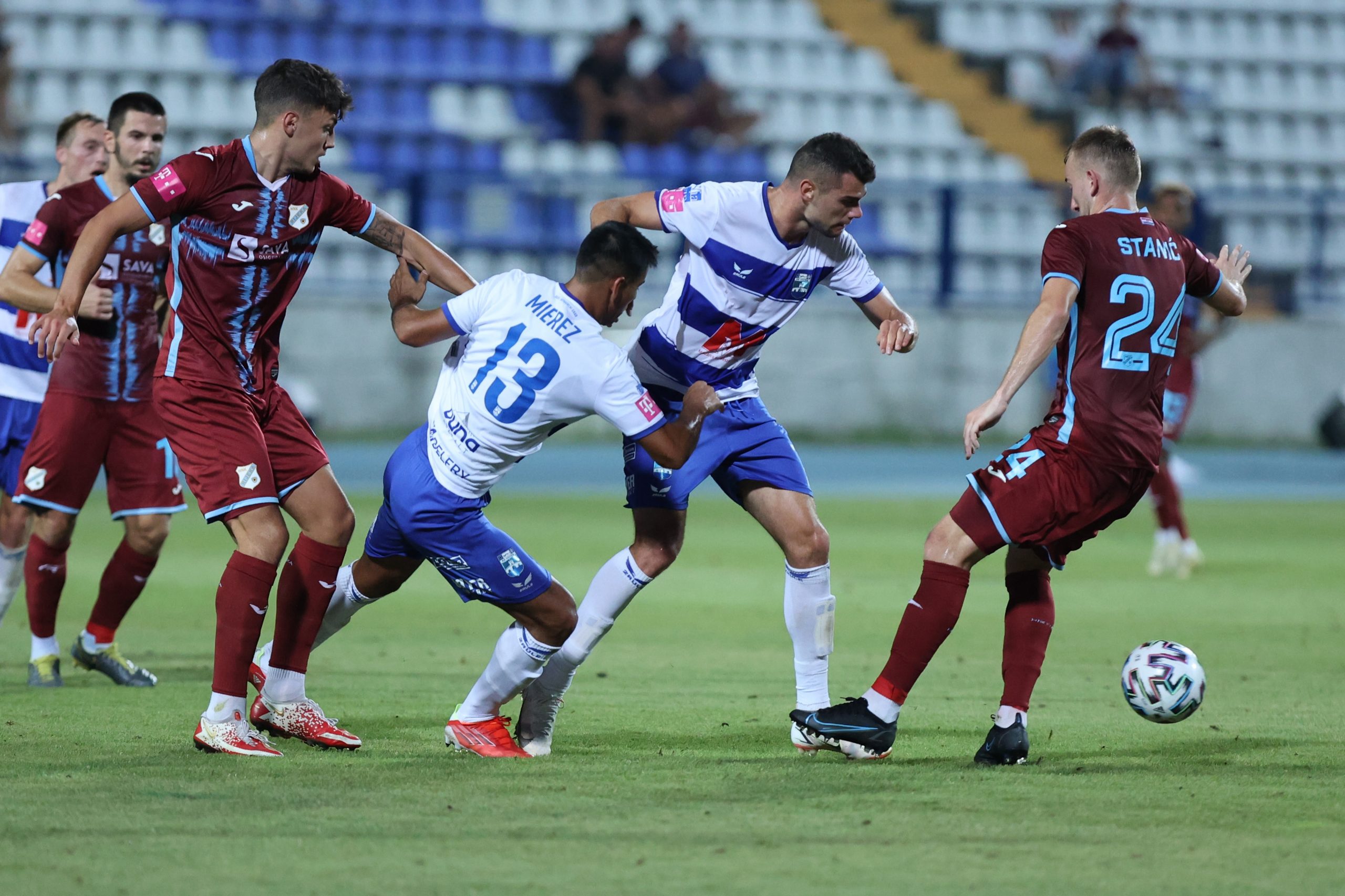  NOGOMET SLUŽBENI PROGRAM NK OSIJEK VS HNK RIJEKA