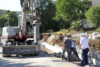 Sanirat će se 150 metara kolnika u punoj širini / Foto M. GRACIN