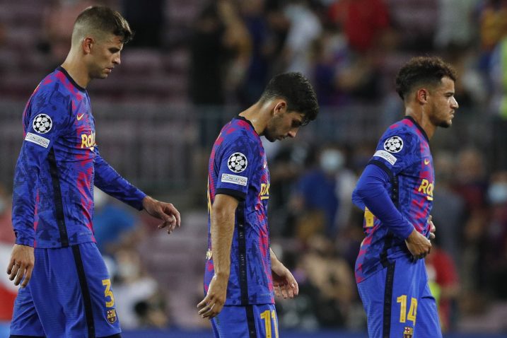 Gerard Pique, Yusuf Demir i Philippe Coutinho/Foto REUTERS