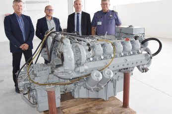 Motor će biti smješten u izdvojenom objektu Pomorskog fakulteta u Torpedu gdje je jučer upriličena primopredaja / Foto S. DRECHSLER