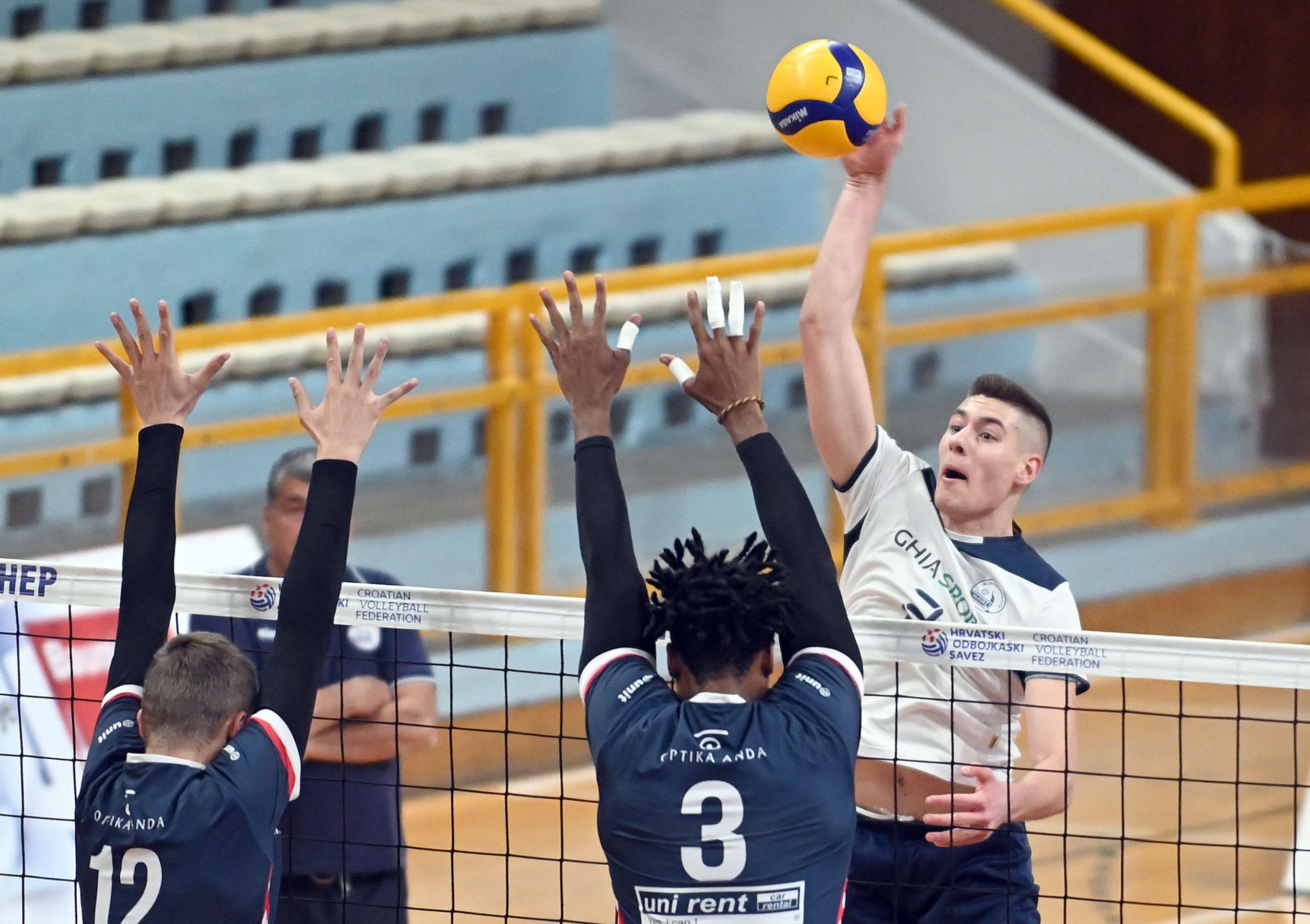 Karlo Stanić/V. KARUZA