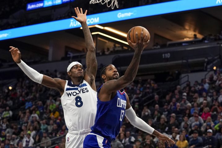 Paul George i Jarred Vanderbilt/Foto REUTERS