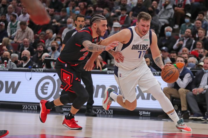 Lonzo Ball i Luka Dončić/Foto REUTERS