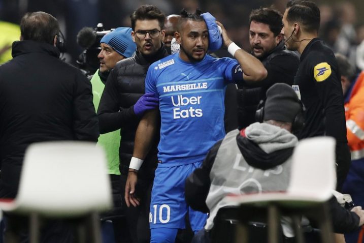 Dimitri Payet napušta teren/Foto: REUTERS