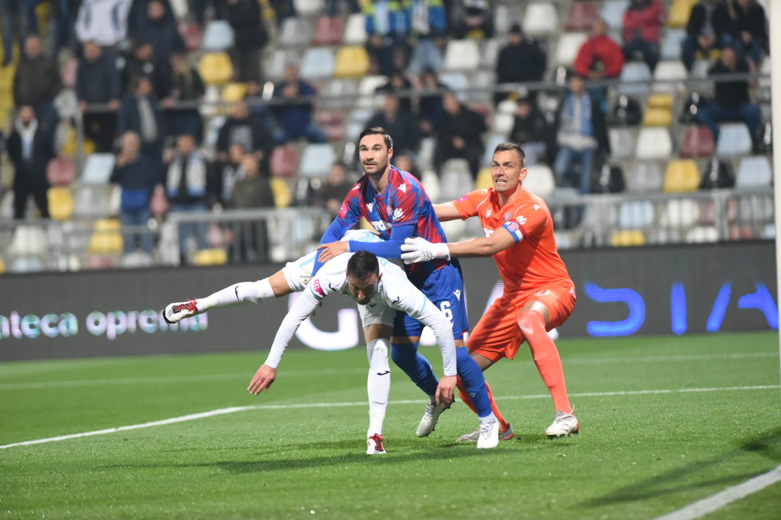 Rijeka nakon Hajduka svladala i zadnju momčad tablice, na Rujevici pala  Gorica (2:0) - Večernji.hr