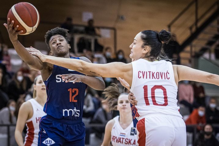 Yvonne Anderson i Andrijana Cvitković/Foto: FIBA