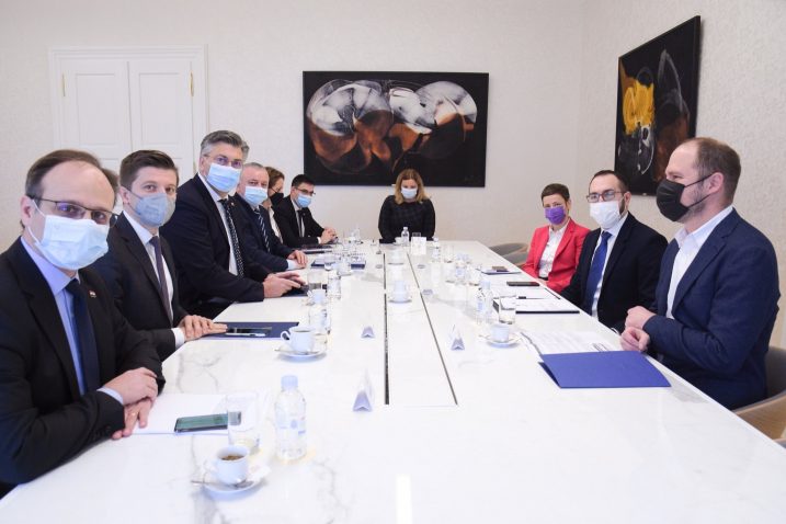Sa sastanka Andreja Plenkovića i Tomislava Tomaševića u Banskim dvorima
