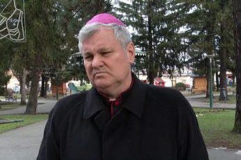 Biskup Vlado Košić / Foto Screenshot N1