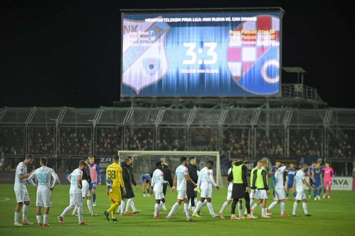 SAMO BOD POSLIJE VODSTVA 3:0 - Igrači Rijeke/Foto M. LEVAK