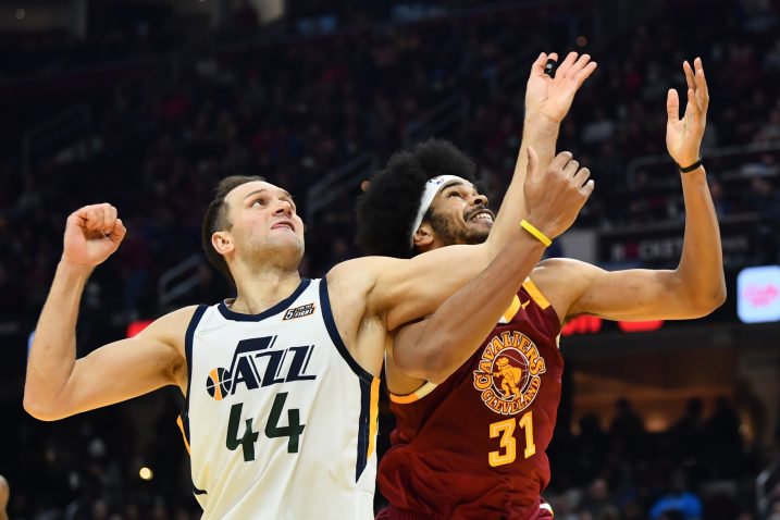 Bojan Bogdanović i Jarrett Allen/Foto REUTERS