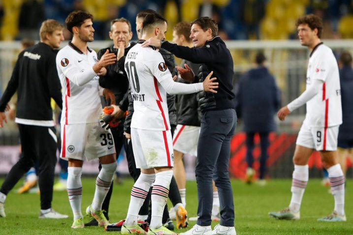 Trener Eintrachta Oliver Glasner i Filip Kostić/Foto REUTERS