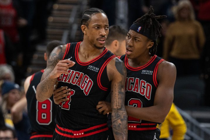 DeMar DeRozan i Ayo Dosunmu/Foto REUTERS