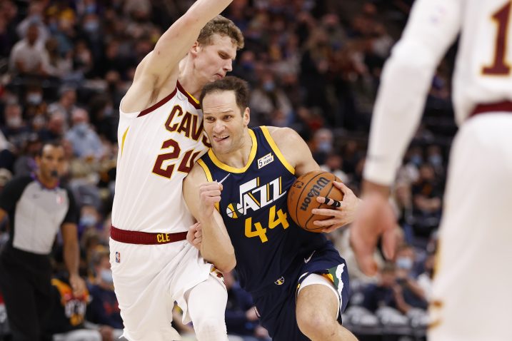 Bojan Bogdanović i Lauri Markkanen/Foto REUTERS