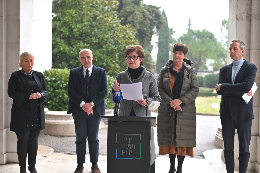 Sandi Bujan Cvečić, Alen Ružić, Nikolina Radić Štivić, Marina Medarić i Edvin Liverić / Foto Mateo LEVAK