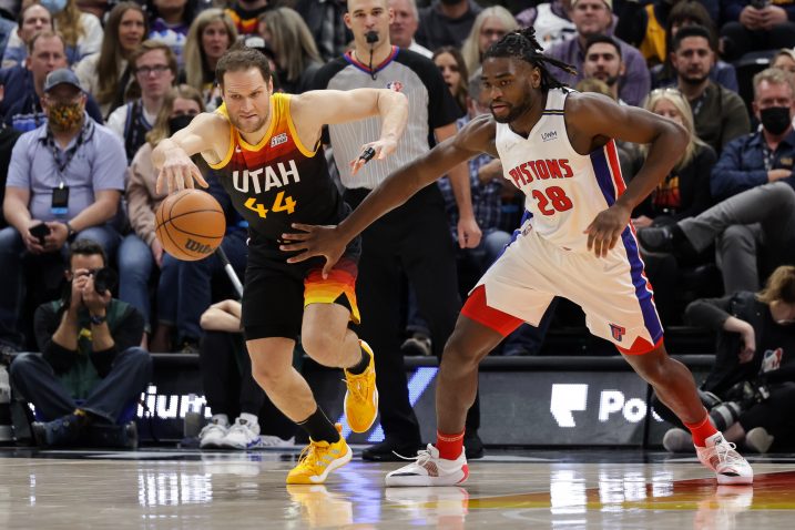 Bojan Bogdanović i Isaiah Stewart/Foto REUTERS