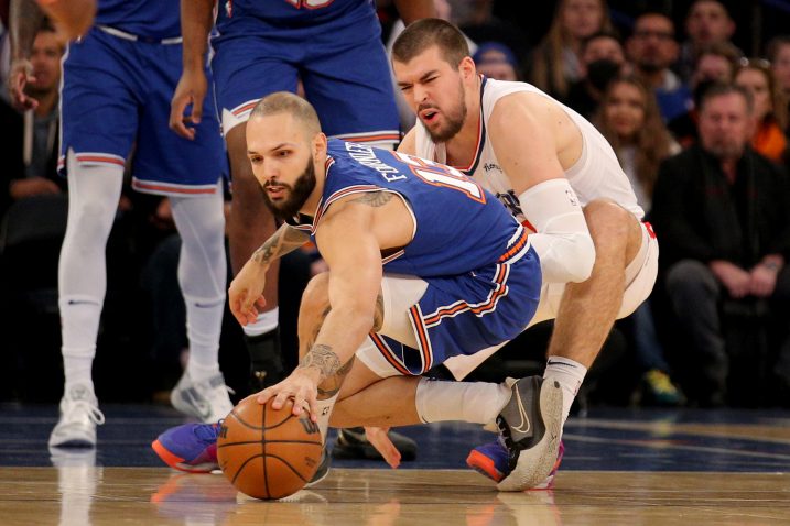 Evan Fournier i Ivica Zubac/Foto REUTERS