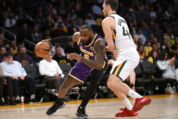 LeBron James i Bojan Bogdanović/Foto REUTERS