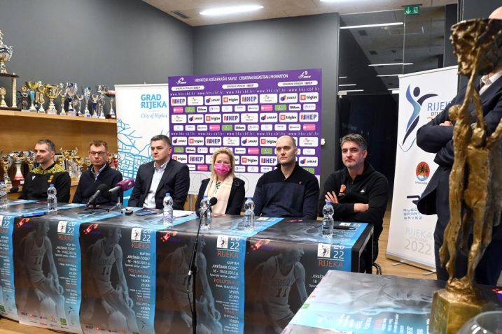 Srđan Subotić, Gašper Okorn, Josip Vranković, Sandra Krpan, Srđan Helbich i Damir Mulaomerović/Foto V. KARUZA