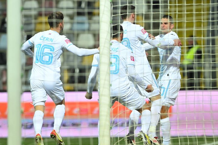 Foto M. LEVAK