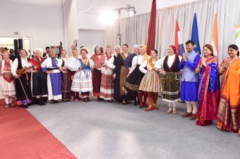 Predstavljene su tradicionalne hrvatske i indijske nošnje / Snimio Marko GRACIN