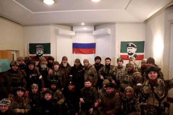 Ramzan Kadirov sa svojim Čečenima, navodno negdje u Mariupolju / Foto Screenshot Twitter