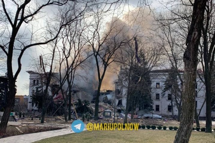 Posljedice bombardiranja kazališta u centru Mariupolja / Foto Screenshot Telegram