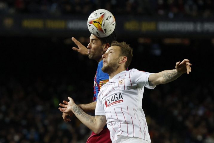 Ivan Rakitić i Sergio Busquets/Foto REUTERS