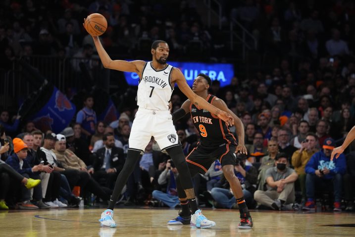 Kevin Durant i RJ Barrett/Foto REUTERS