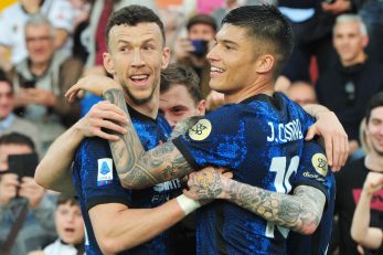 Marcelo Brozović slavi pogodak s Ivanom Perišićem i Joaquinom Correom/Foto REUTERS